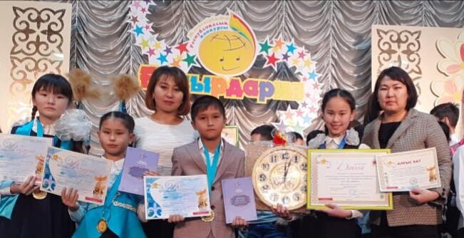 Республикалық «Ғұмырдария» балалар және жасөспірімдер арасындағы байқауда Мұхтар Шырын 1-орын, Ташкенова Амина2-орынды иеленді.