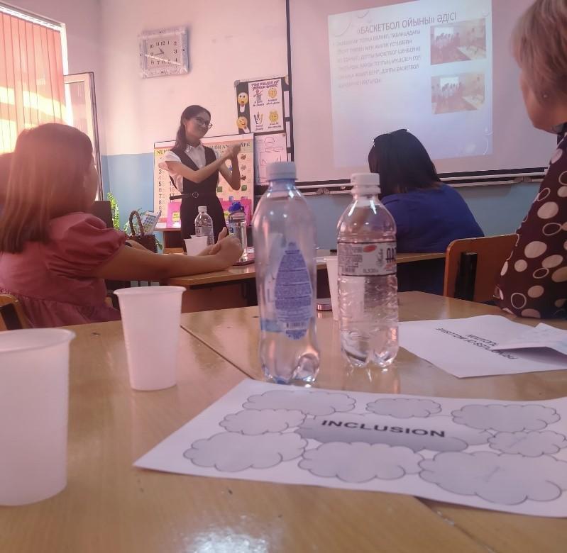 Нургазина Айжанның   «Skills 8 c. Sports in Kazakhstan» тақырыбында жүргізген ықшам сабақ